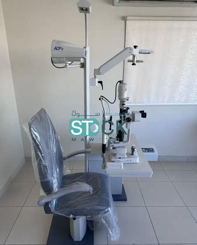 معدات و أجهزة طبية لعيادات العيون ماركة TOPCON